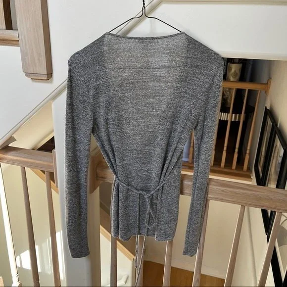 Aritzia Wilfred Free Katsia Wrap Top Cardigan in Heather Grey XS - Picture 3 of 8